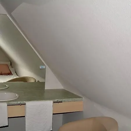 Herrloh Hotel 3*