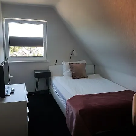 Herrloh 3*